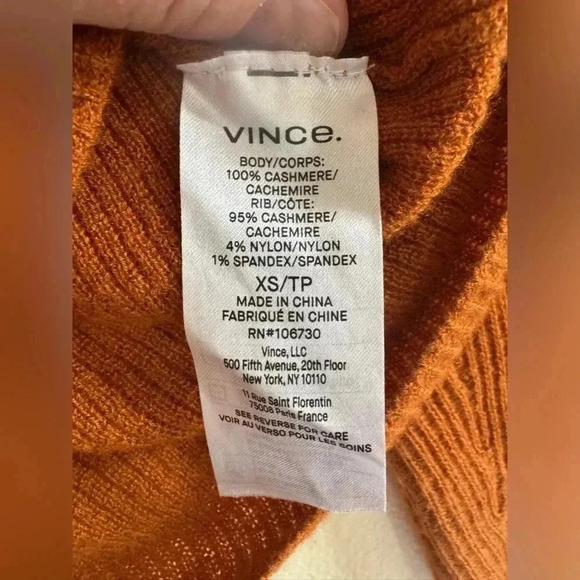 Vince Lightweight Cashmere Long Sleeve V-Neck Henley Sweater (00571) - Picture 5 of 13